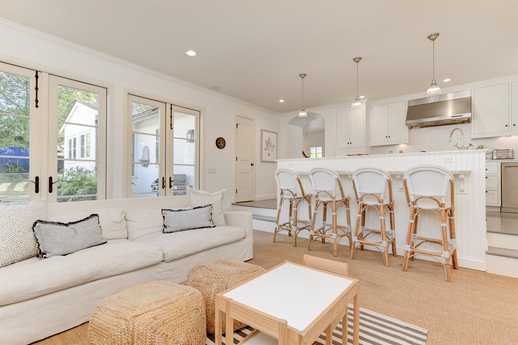 5935 Beaumont Avenue La Jolla, CA 92037 - Photo 10 of 27