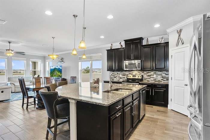 19421 Long Lake Ranch Boulevard Lutz, FL 33558 - Photo 3 of 41