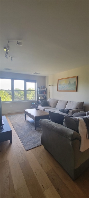 318 Rindge Avenue, Unit 406 Cambridge, MA 02140 - Photo 7 of 12