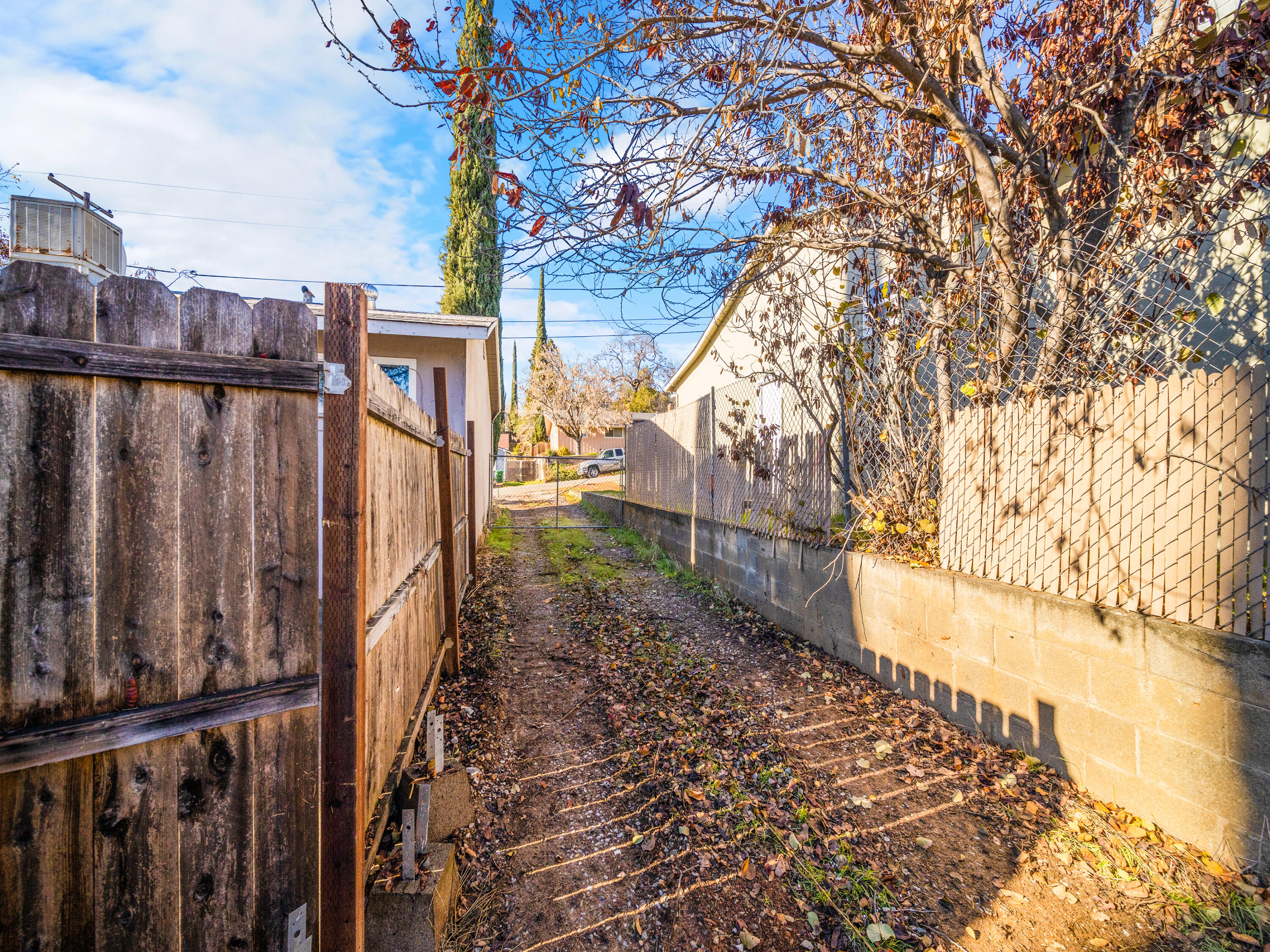 2921 West Way Redding, CA 96002 - Photo 28 of 36 a view of a pathway of a yard