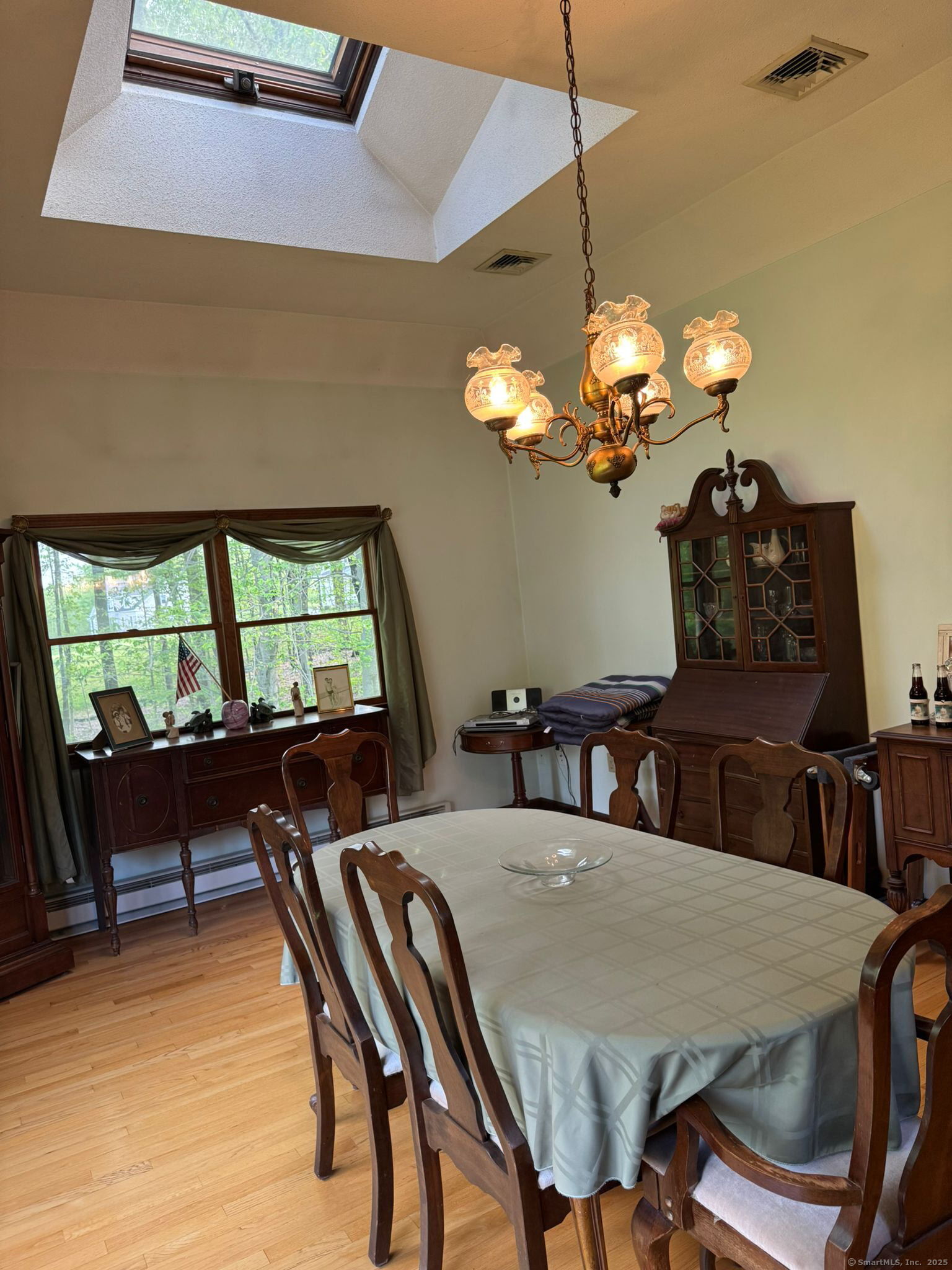 1731 Marion Road Cheshire, CT 06410 - Photo 13 of 26