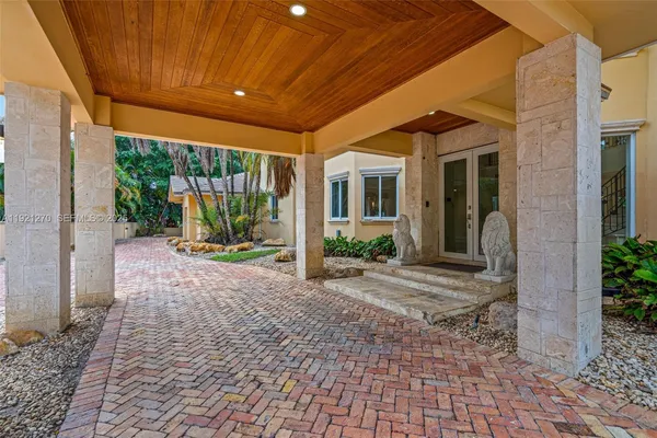 $3,399,900 | 7225 Gleneagle Drive, Miami Lakes, FL 33014