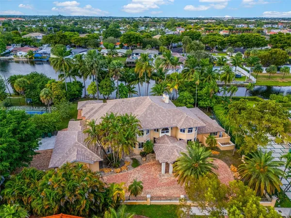 $3,399,900 | 7225 Gleneagle Drive, Miami Lakes, FL 33014