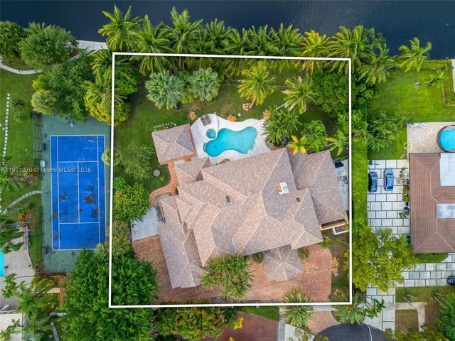 $3,749,900 | 7225 Gleneagle Drive, Miami Lakes, FL 33014