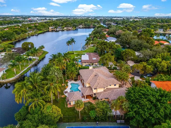 $3,399,900 | 7225 Gleneagle Drive, Miami Lakes, FL 33014