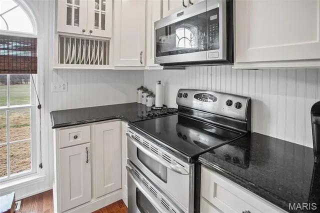 $350,000 | 208 Crawford Creek Road, Kampsville, IL 62053