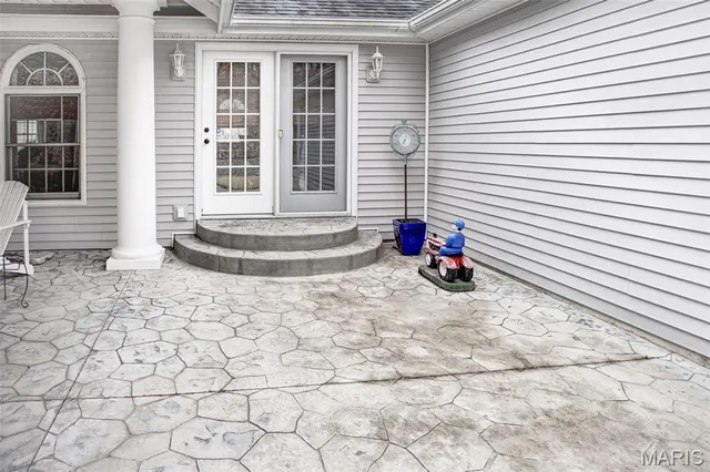 $350,000 | 208 Crawford Creek Road, Kampsville, IL 62053