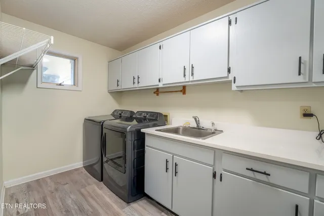 $455,000 | 301 Cheestana Way, Loudon, TN 37774