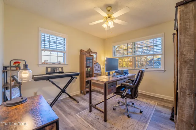 $455,000 | 301 Cheestana Way, Loudon, TN 37774