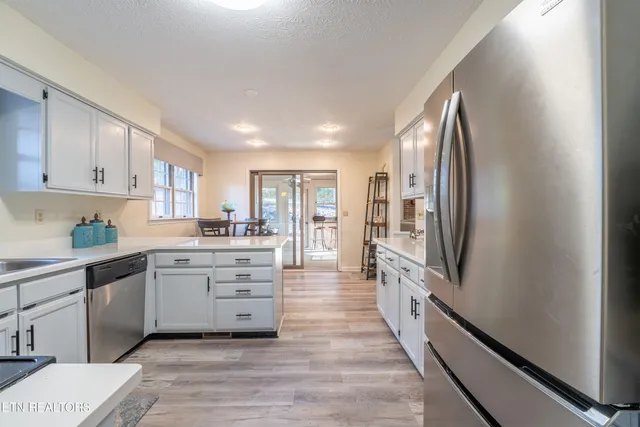 $455,000 | 301 Cheestana Way, Loudon, TN 37774