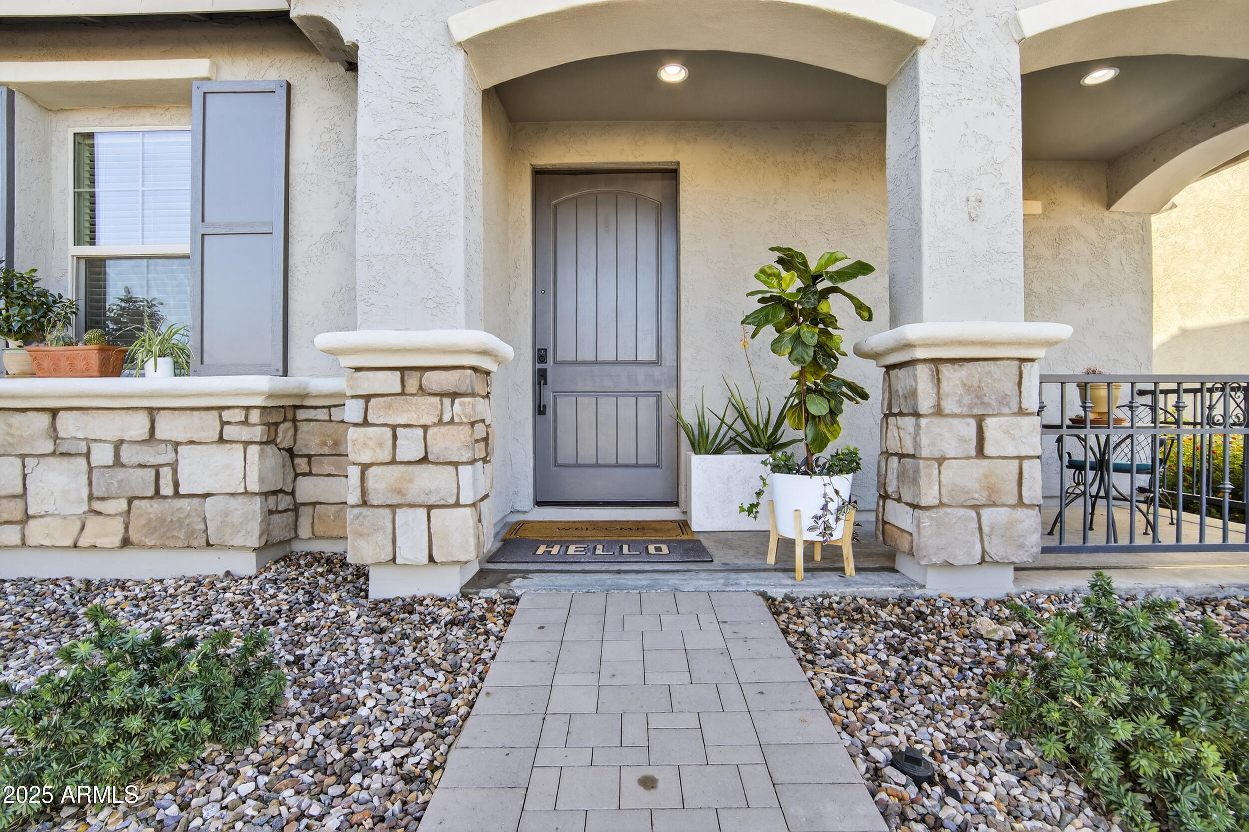 4303 East Jones Street Gilbert, AZ 85295 - Photo 4 of 49 Front porch