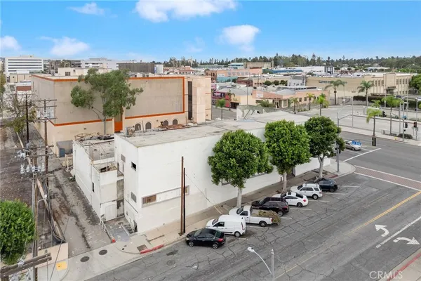 $2,550,000 | 317 South La Brea Avenue, Inglewood, CA 90301