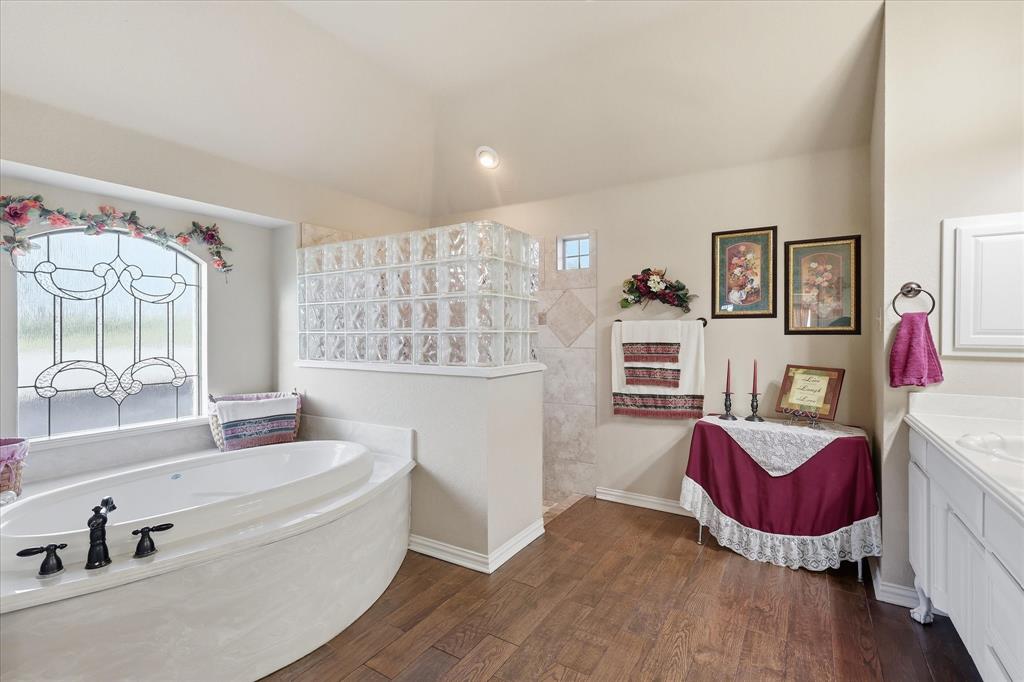 12025 Vista Ranch Way Fort Worth, TX 76179 - Photo 18 of 40