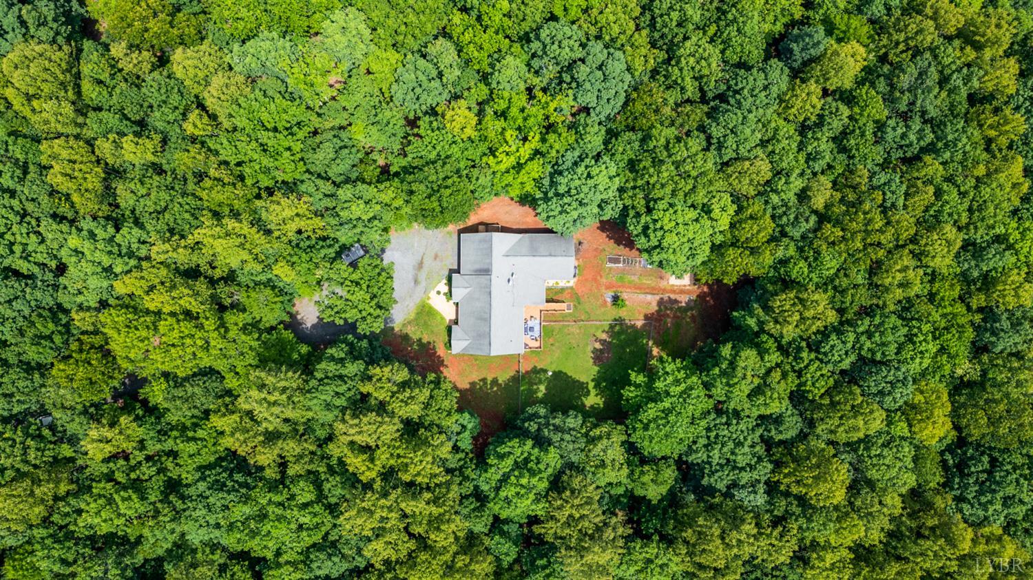 429 Matohe Road Monroe, VA 24574 - Photo 4 of 73