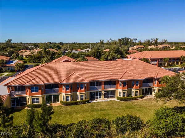 $1,700 | 15989 Mandolin Bay Drive, Unit 204, Fort Myers, FL 33908