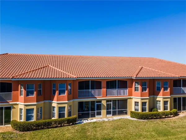 $1,700 | 15989 Mandolin Bay Drive, Unit 204, Fort Myers, FL 33908