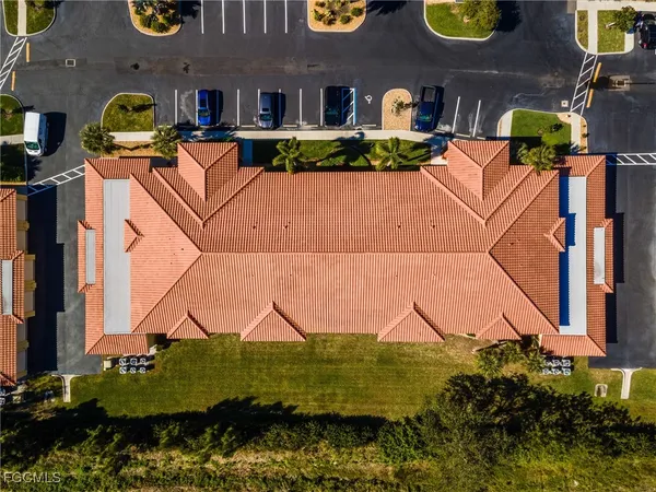 $1,700 | 15989 Mandolin Bay Drive, Unit 204, Fort Myers, FL 33908