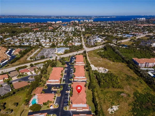 $1,700 | 15989 Mandolin Bay Drive, Unit 204, Fort Myers, FL 33908