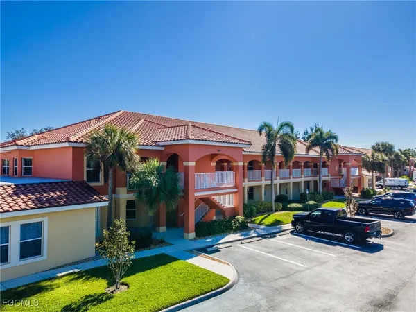 $1,700 | 15989 Mandolin Bay Drive, Unit 204, Fort Myers, FL 33908