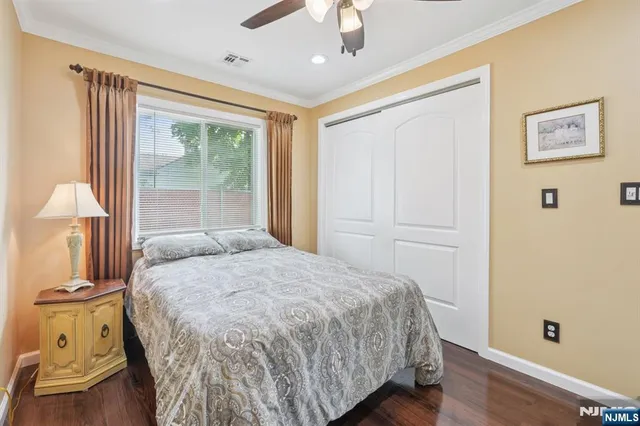 $575,000 | 20 Leonard Terrace, Wayne, NJ 07470