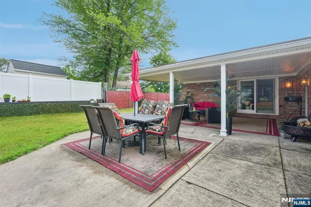 $575,000 | 20 Leonard Terrace, Wayne, NJ 07470