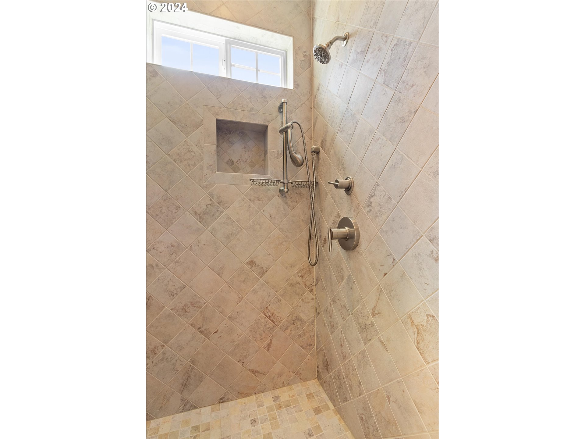 50040 South Beach Road Neskowin, OR 97149 - Photo 22 of 46 a bathroom with a shower
