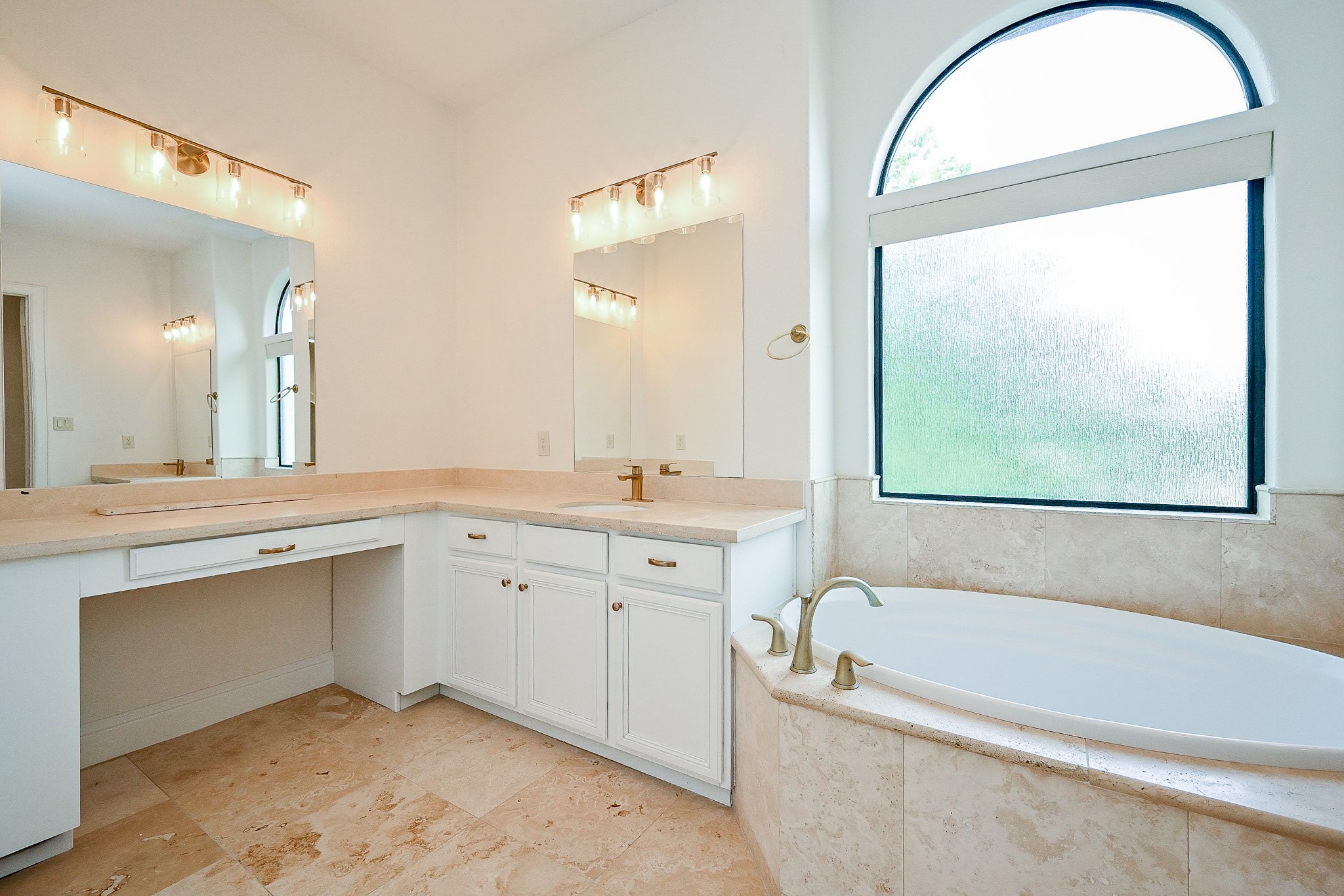 1825 West 24th Street Houston, TX 77008 - Photo 21 of 32