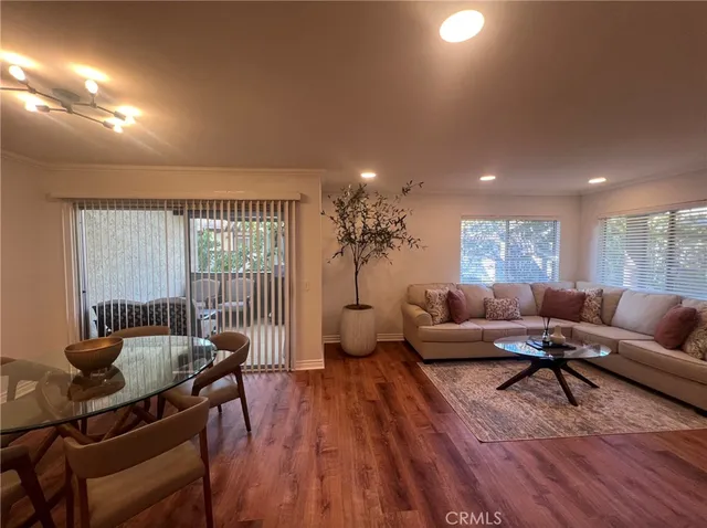 $545,000 | 1346 East Hillcrest Drive, Unit 49, Thousand Oaks, CA 91362