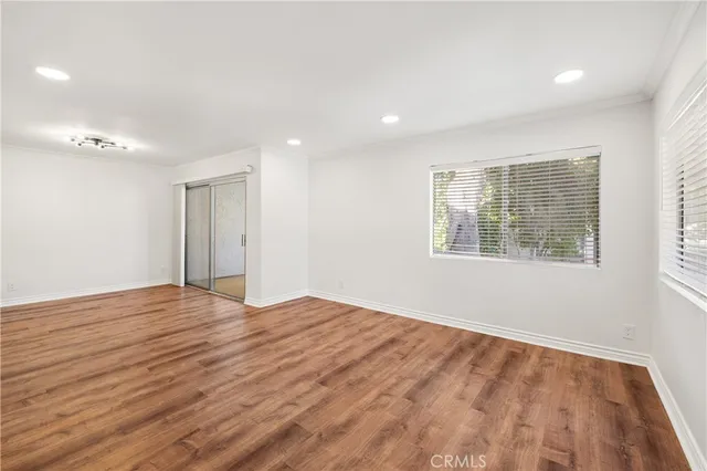 $545,000 | 1346 East Hillcrest Drive, Unit 49, Thousand Oaks, CA 91362