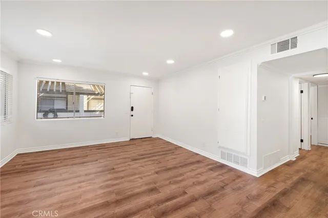 $545,000 | 1346 East Hillcrest Drive, Unit 49, Thousand Oaks, CA 91362