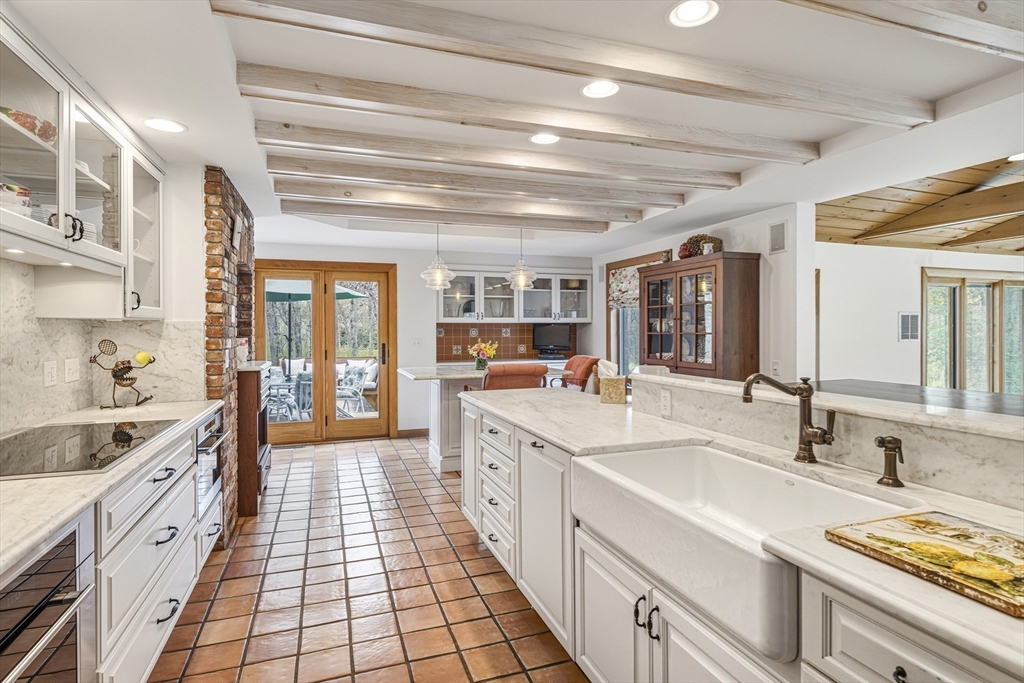 94 Howland Road Westport, MA 02790 - Photo 13 of 33 Gallery Image 13
