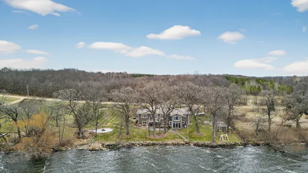 $975,000 | 15494 Camp Winona Trail, Faribault, MN 55021
