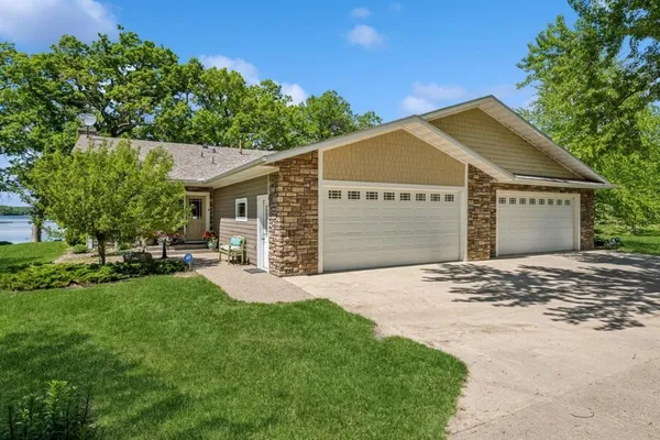 $975,000 | 15494 Camp Winona Trail, Faribault, MN 55021