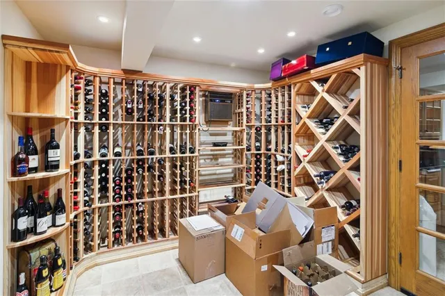 a view of entryway with a rug