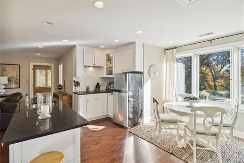 $2,200,000 | 2102 Chablis Court, Gibsonia, PA 15044