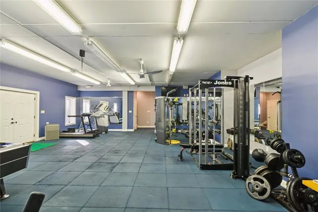 a view of kitchen with washer and dryer