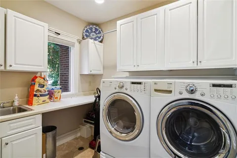 $2,200,000 | 2102 Chablis Court, Gibsonia, PA 15044