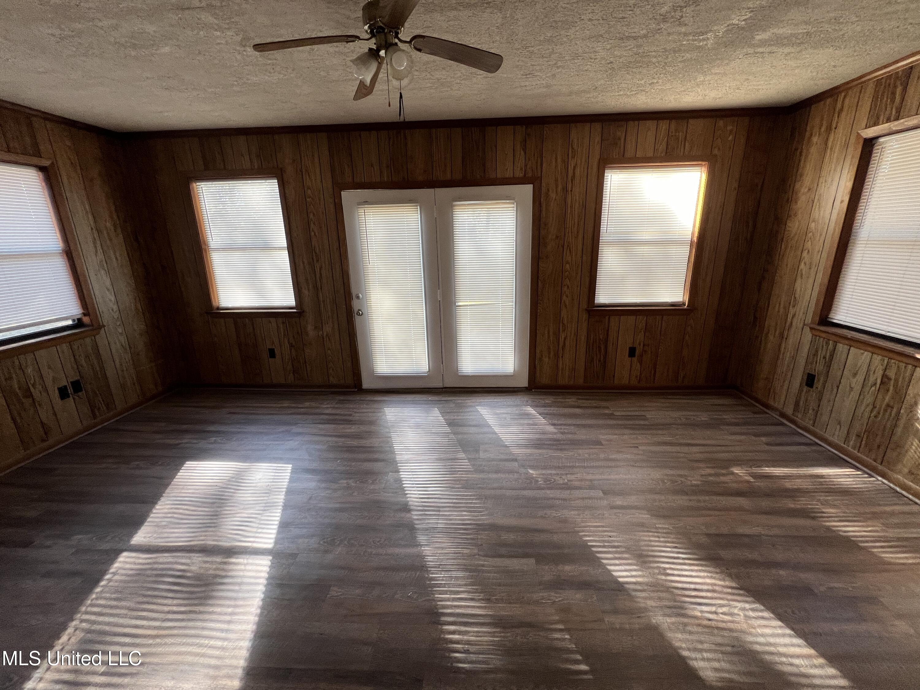 1504 Hawthorne Place Clinton, MS 39056 - Photo 11 of 24 IMG_0923