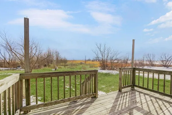 $300,000 | 24723 South Old Drum Road, Garden City, MO 64747