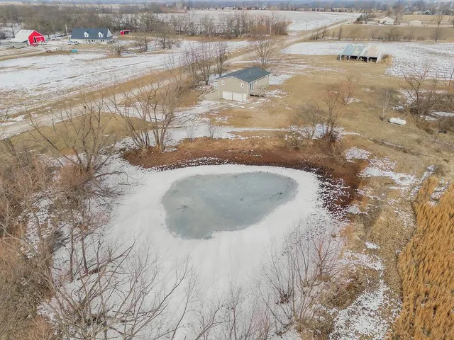 $300,000 | 24723 South Old Drum Road, Garden City, MO 64747