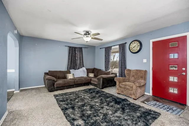 $300,000 | 24723 South Old Drum Road, Garden City, MO 64747