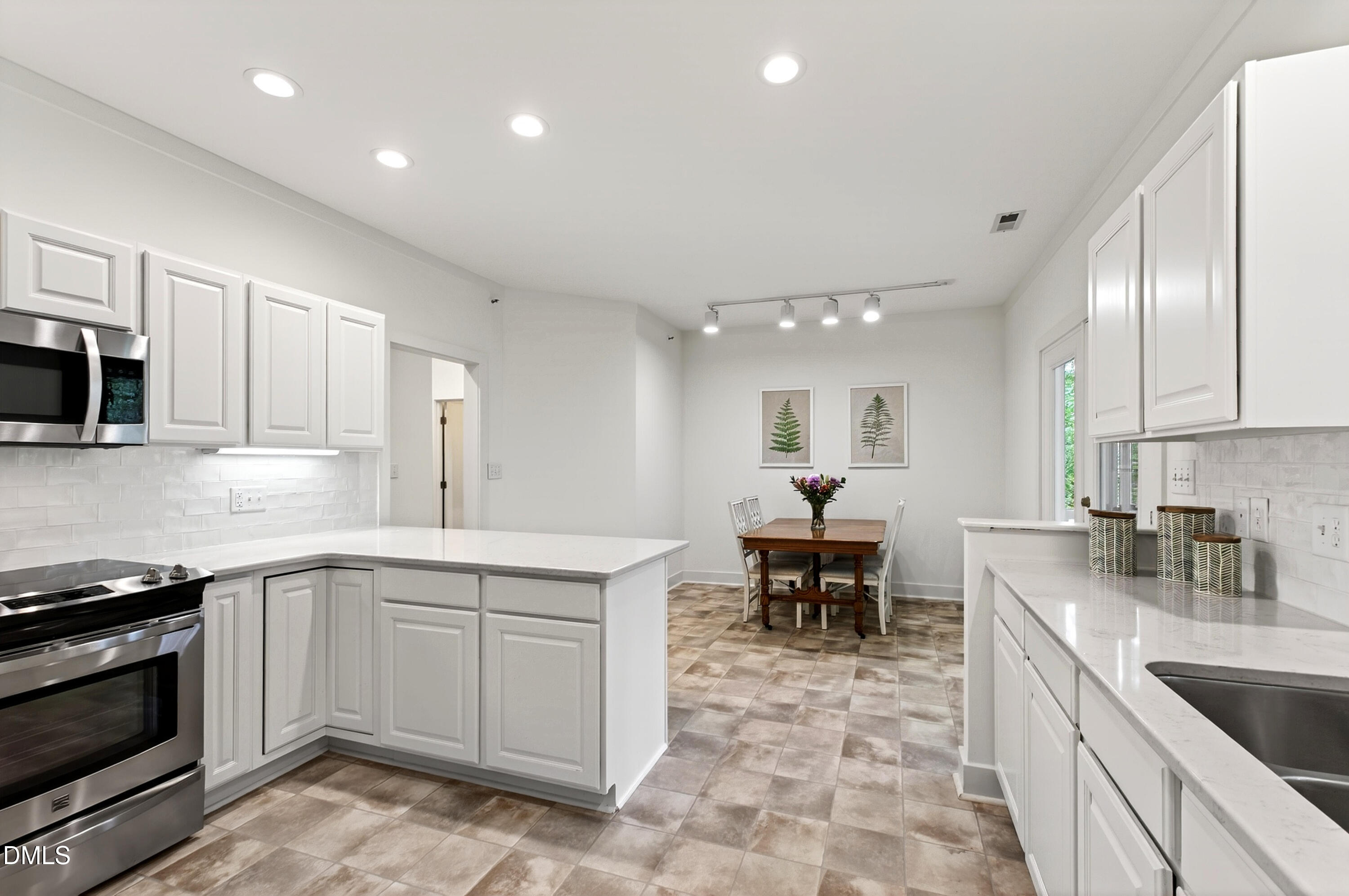 100 Edenburgh Road, Unit 201 Raleigh, NC 27608 - Photo 33 of 62 Edenburgh (33)