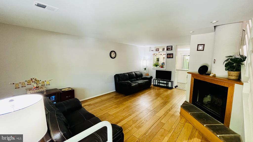 37 Flintlock Lane Chesterbrook, PA 19087 - Photo 2 of 12