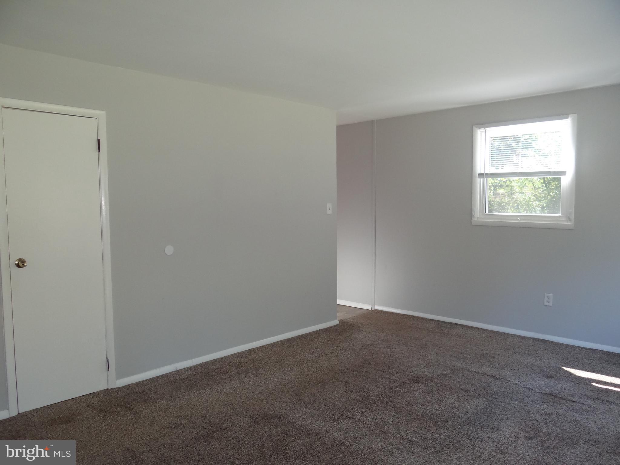 34 New Road Elverson, PA 19520 - Photo 13 of 22 Living Room