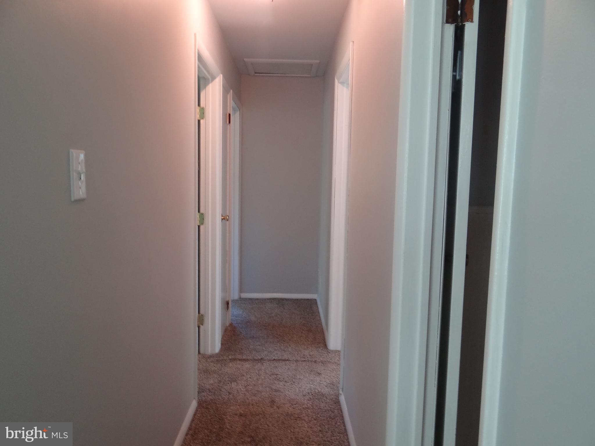34 New Road Elverson, PA 19520 - Photo 14 of 22 Hallway