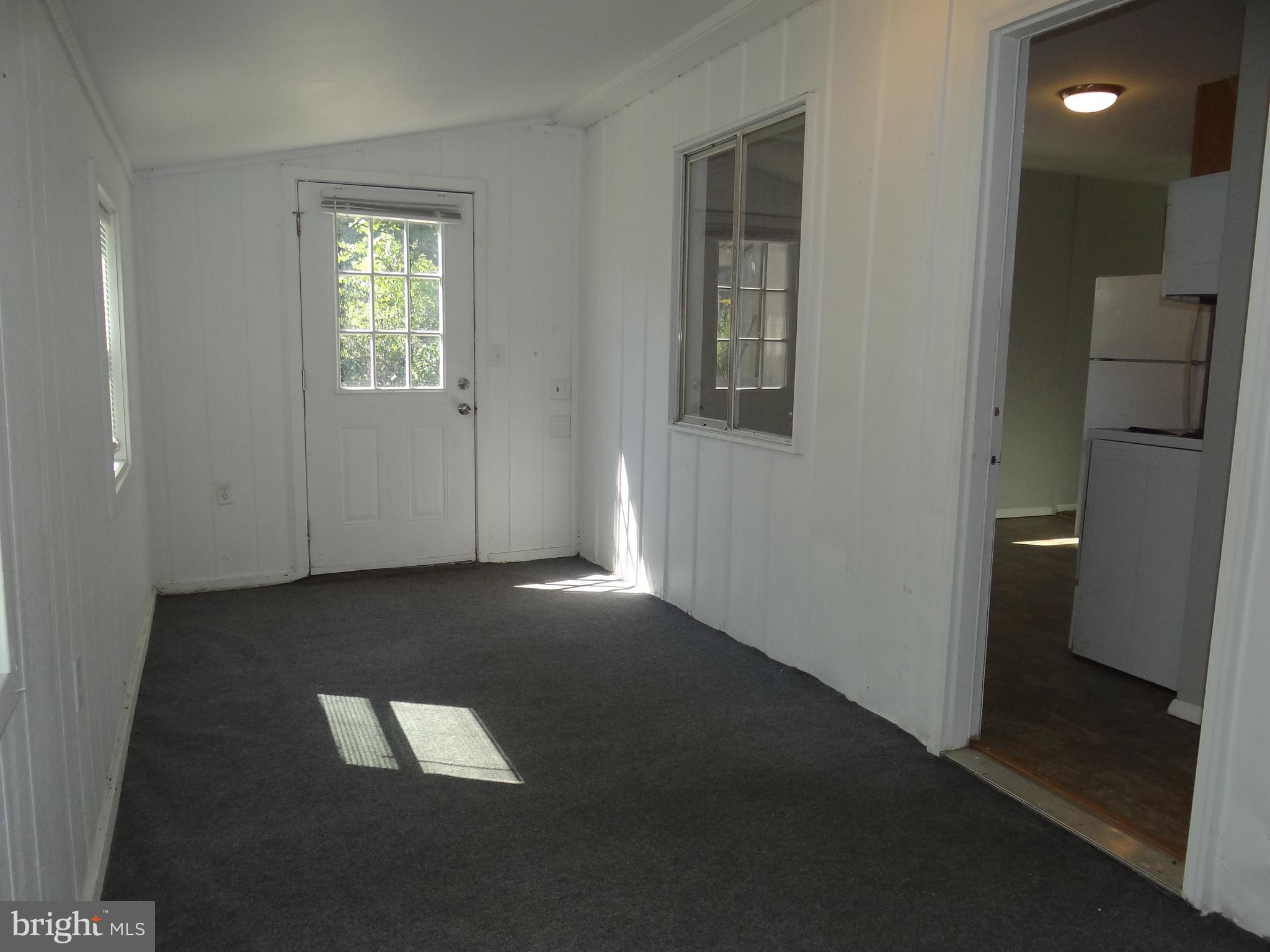34 New Road Elverson, PA 19520 - Photo 7 of 22 Enclosed Porch