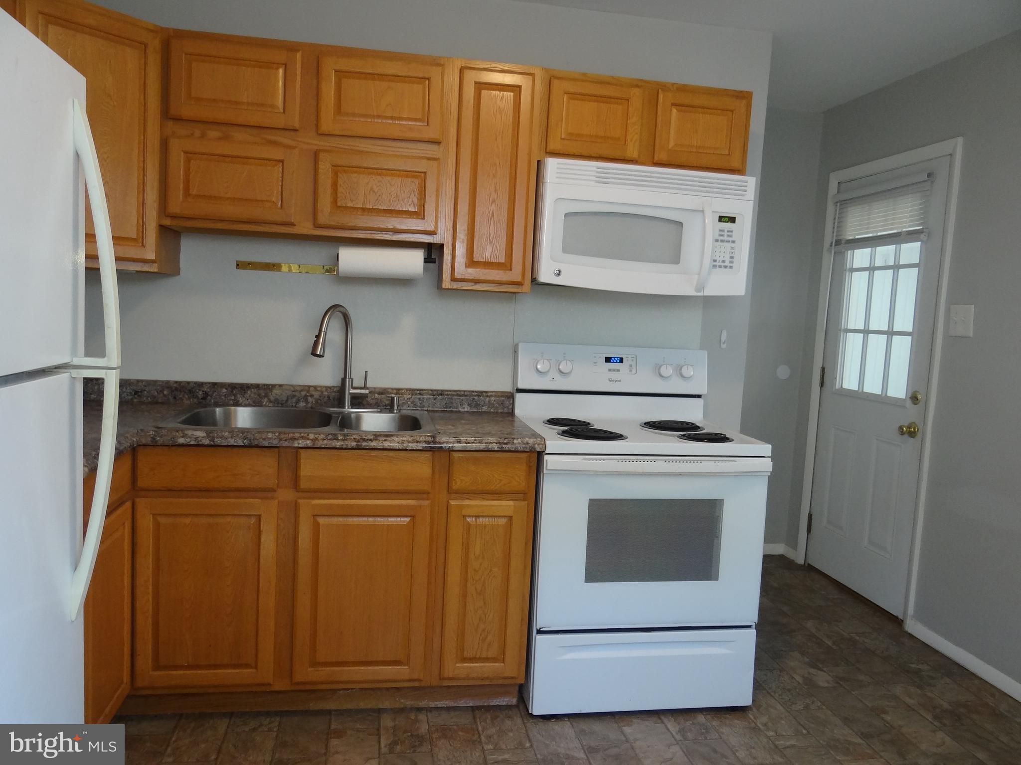34 New Road Elverson, PA 19520 - Photo 9 of 22 Kitchen