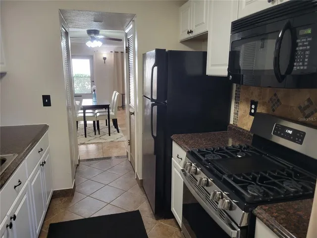 $110,000 | 10038 62nd Avenue North, Unit 11, St. Petersburg, FL 33708