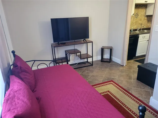 $110,000 | 10038 62nd Avenue North, Unit 11, St. Petersburg, FL 33708