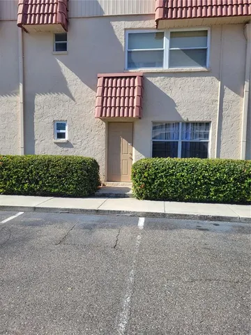 $110,000 | 10038 62nd Avenue North, Unit 11, St. Petersburg, FL 33708